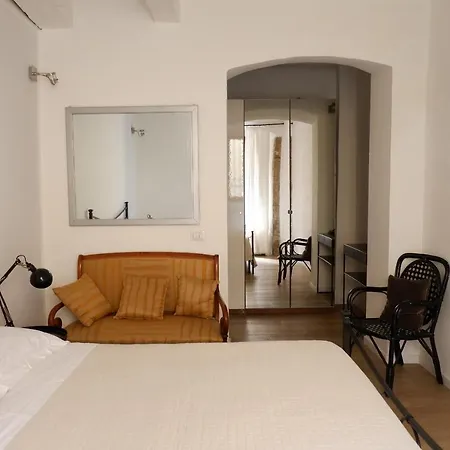 A Due Passi Da Ponte Vecchio פירנצה